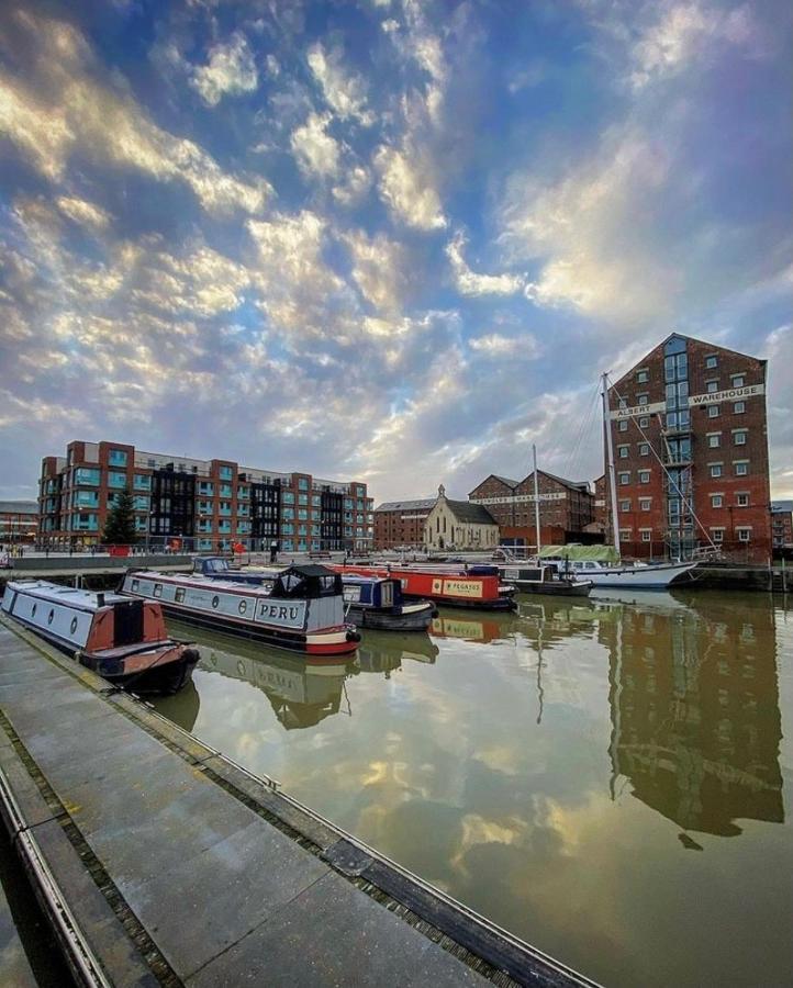 Stewart Docks Apartment Gloucester Exterior photo